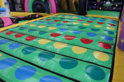 Inflatable Parks - springkussen opblaasbaar speeltoestel